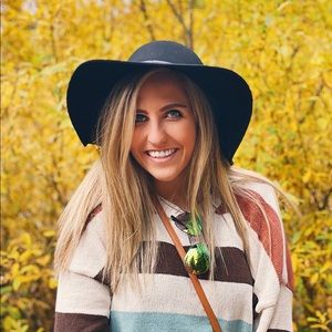 Meet your Posher, Kat